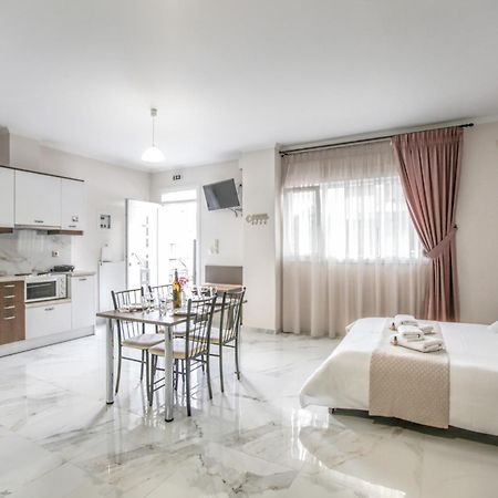 Del Sol #1 Meteora Luxurious Family Suites Καλαμπάκα Εξωτερικό φωτογραφία